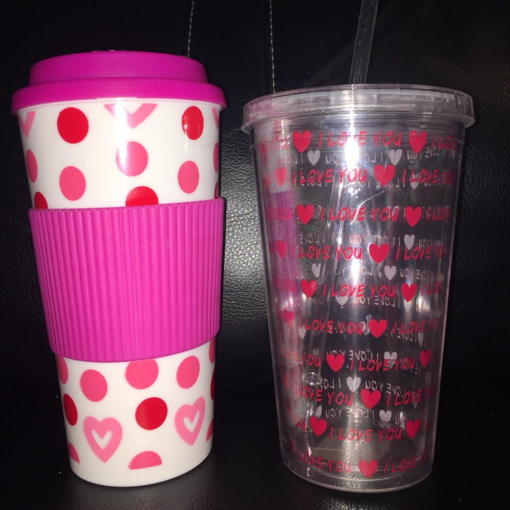 Lot of 8 Valentine’s Day 16 oz cups
